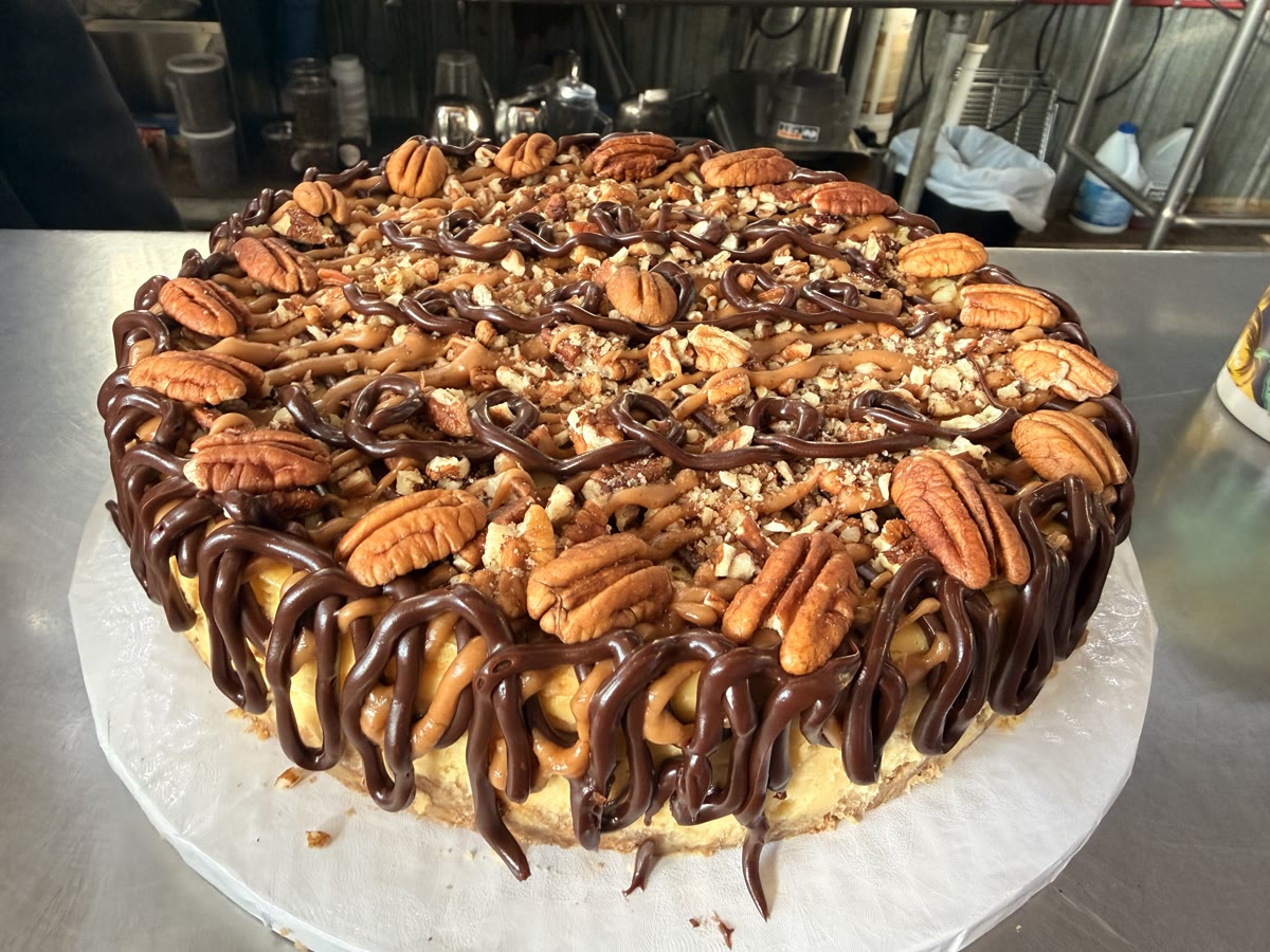 Custom cake by BeBop's
