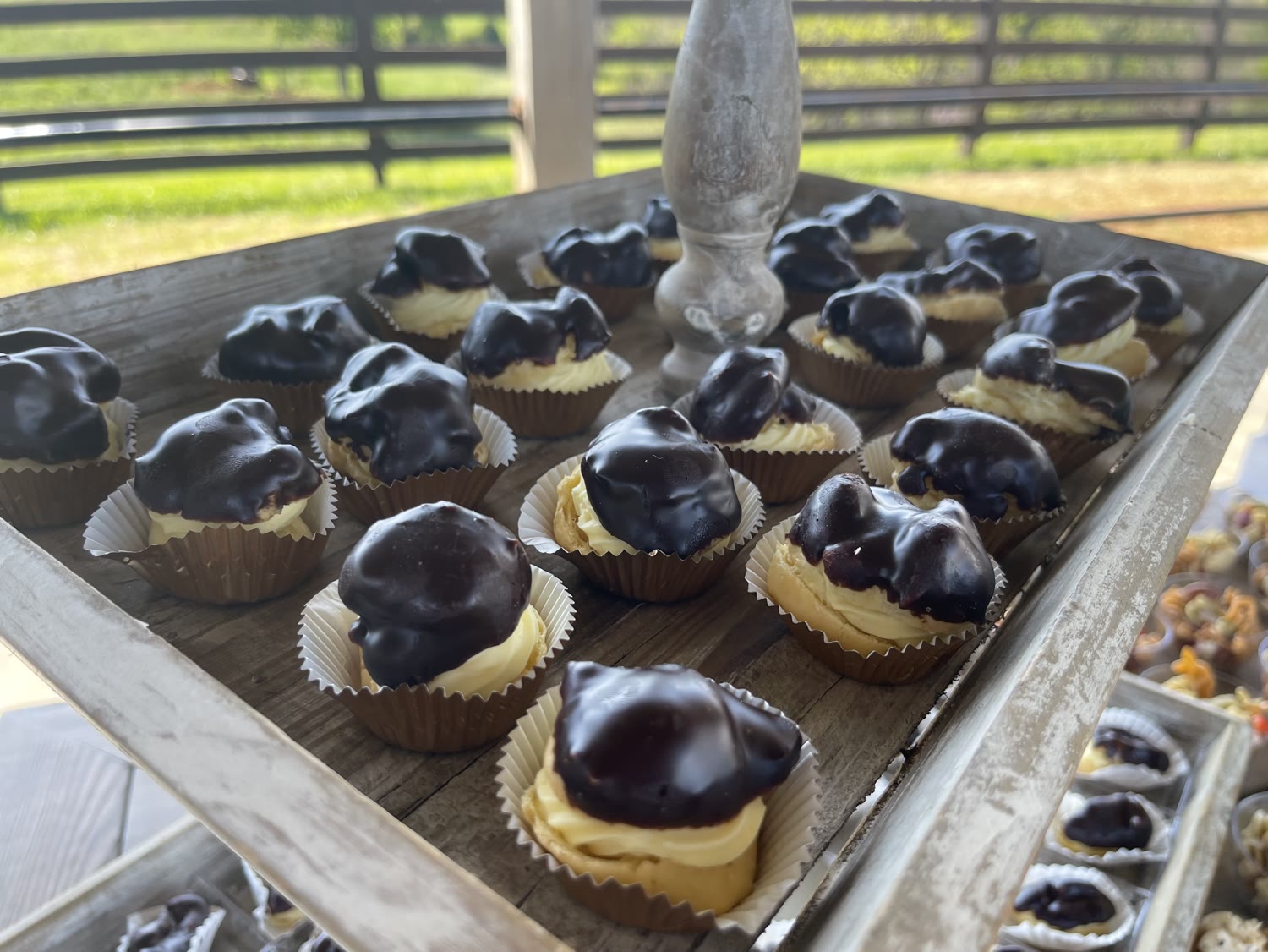 Dessert trays